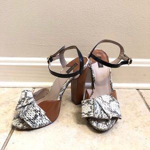 Joan & David Texture Sandals, Ankle Strap, 6